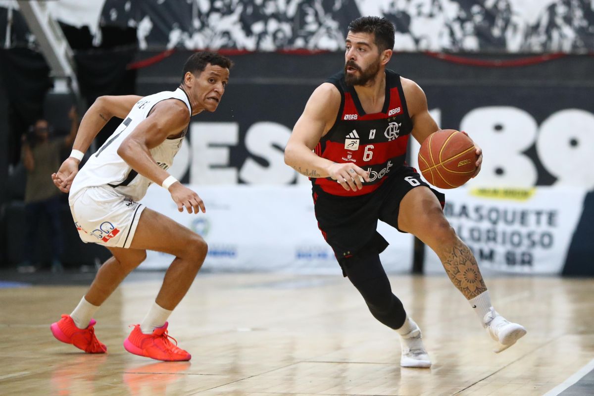 FLABASQUETE JOGA BEM E VENCE COM TRANQUILIDADE  O BOTAFOGO NO NBB